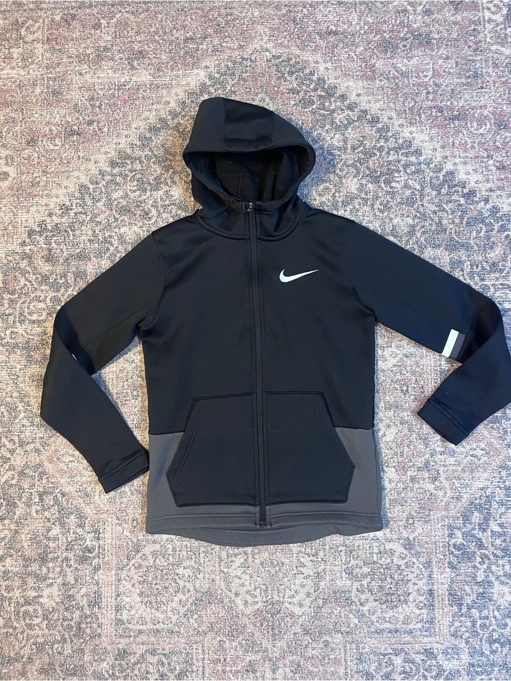 Nike Black & Gray Kids Full‑Zip Hooded ELITE Spellout Fall Jacket Dri Fit Large